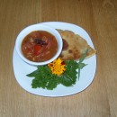 Parathas und Tomaten-Chutney